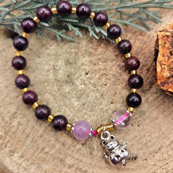 Beautiful Nature Red Garnet Mixed Crystal lucky Cat Charm Bracelet - Picture 10 of 10